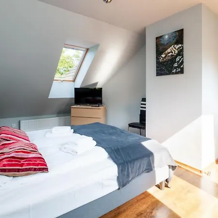 Wonder - Lesny Dom Z Balkonami, Niedaleko Centrum, W Cichej Okolicy Διαμέρισμα *