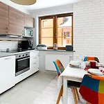Apartament Wonder - Leśny Dom Z Balkonami, Niedaleko Centrum, W Cichej Okolicy