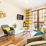 Apartament Wonder - Leśny Dom Z Balkonami, Niedaleko Centrum, W Cichej Okolicy