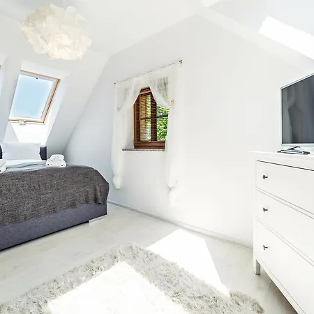 Apartment Wonder - Lesny Dom Z Balkonami, Niedaleko Centrum, W Cichej Okolicy *
