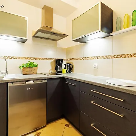 Apartament Wonder - Leśny Dom Z Balkonami, Niedaleko Centrum, W Cichej Okolicy *