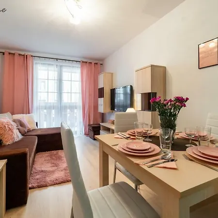 Wonder - Leśny Dom Z Balkonami, Niedaleko Centrum, W Cichej Okolicy Apartament